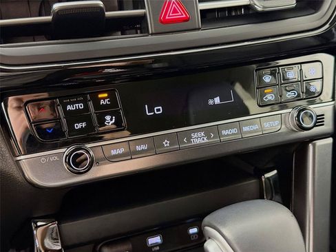Used 2024 Kia Seltos X-Line AWD/4WD image 17