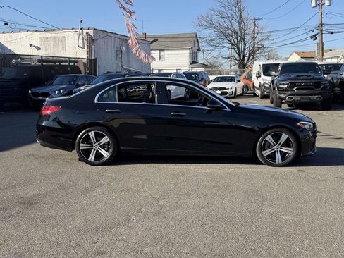 Used 2025 Mercedes-Benz C 300 4MATIC Sedan image 9