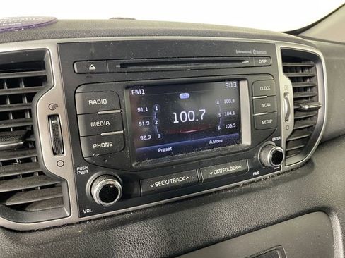 Used 2017 Kia Sportage LX AWD/4WD image 7