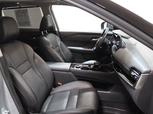 Used 2023 Nissan Rogue SL w/ SL Premium Package image 22