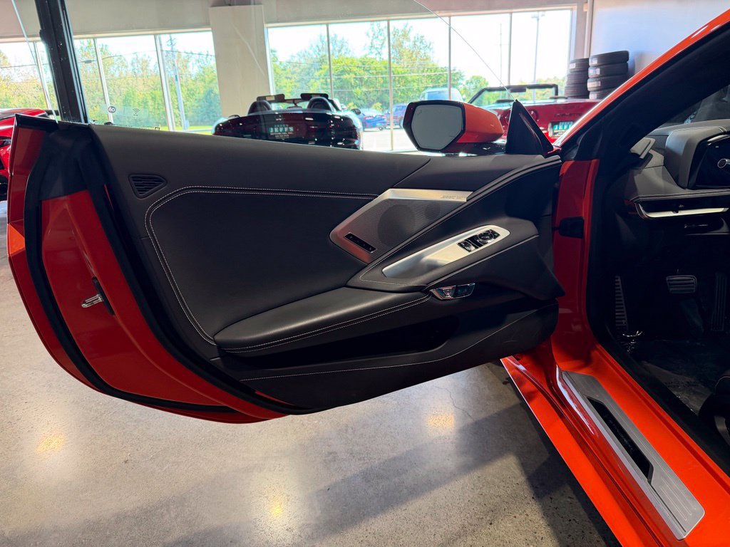 Used 2021 Chevrolet Corvette Stingray Preferred Cpe w/ Battery Protection Package RWD image 14