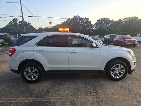 Used 2017 Chevrolet Equinox LS image 79