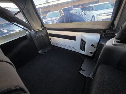 Used 2018 Jeep Wrangler Unlimited Sport S image 18