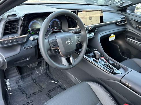 New 2026 Toyota Crown Signia w/ Advanced Technology Package AWD/4WD image 7