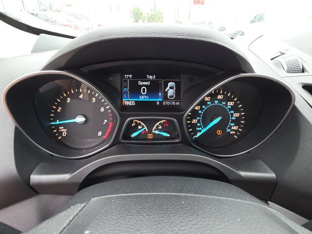 Used 2016 Ford Escape SE w/ Equipment Group 201A FWD image 16