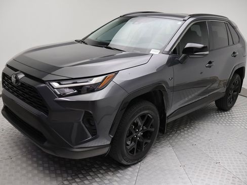 Certified 2025 Toyota RAV4 XLE w/ Convenience Package FWD image 2