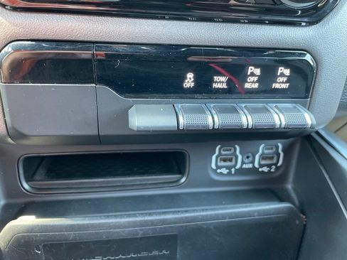 Certified 2020 RAM 1500 Laramie AWD/4WD image 34