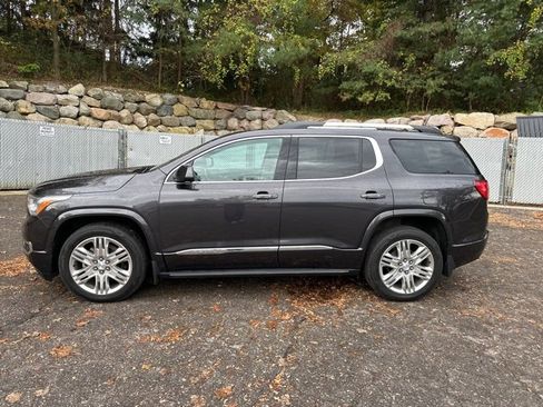 Used 2017 GMC Acadia Denali w/ Technology Package image 2