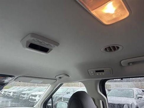 New 2026 Kia Carnival EX FWD image 14