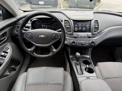 Used 2019 Chevrolet Impala LT image 14