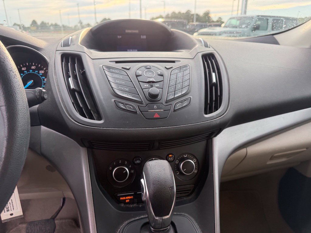 Used 2015 Ford Escape SE FWD image 9