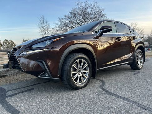 Used 2019 Lexus NX 300h AWD w/ Comfort Package image 2