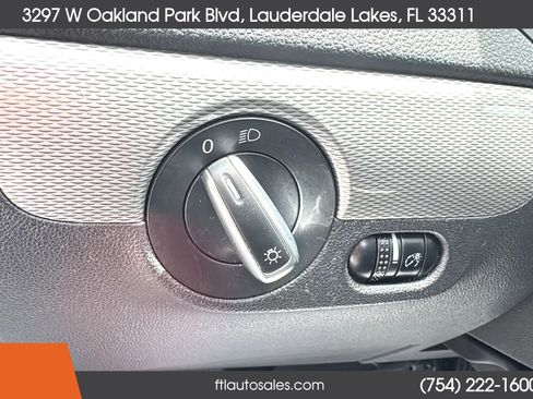 Used 2015 Volkswagen Jetta SE image 43