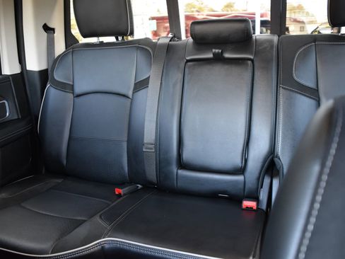 Used 2024 RAM 2500 Laramie image 13