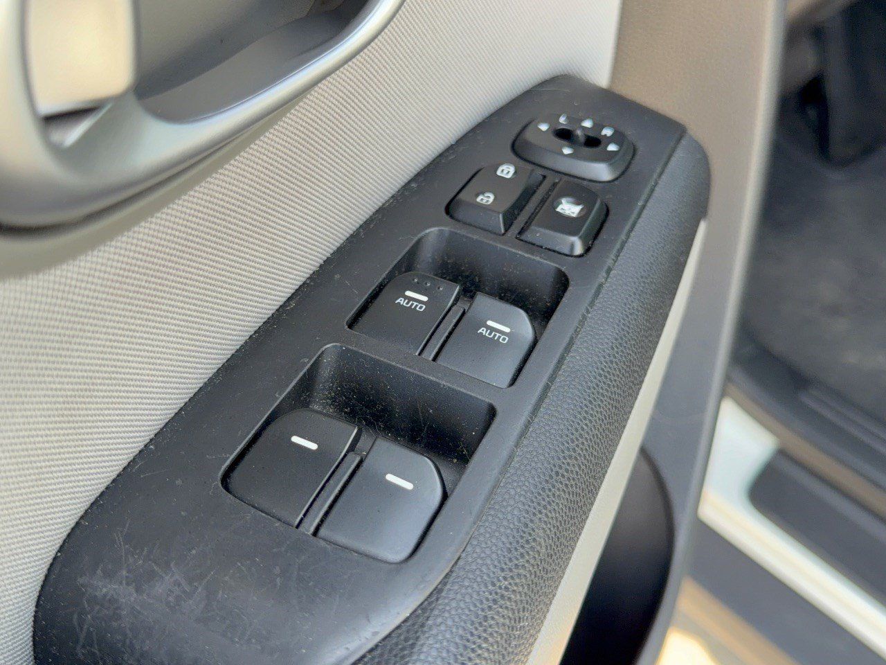 Used 2014 Kia Soul FWD image 15
