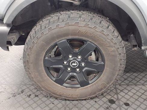 Used 2023 Ford Bronco Black Diamond AWD/4WD image 32