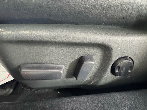 Used 2017 Toyota Camry SE image 30