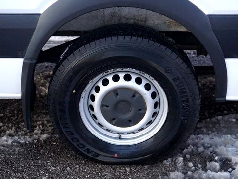 Used 2014 Freightliner Sprinter 2500 image 10