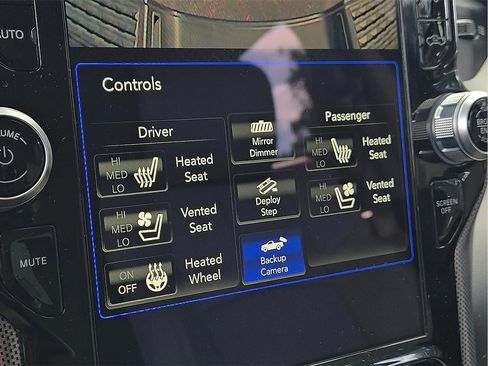 Used 2019 RAM 2500 Limited w/ Off Road Package image 15