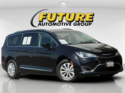 Used 2019 Chrysler Pacifica Touring-L