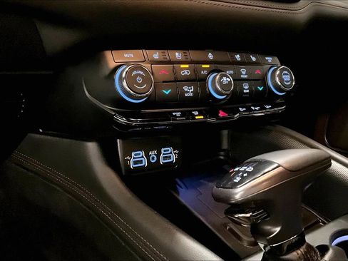 Used 2022 Dodge Durango R/T AWD/4WD image 16