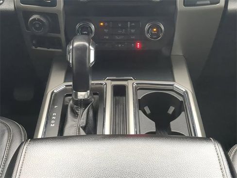 Used 2020 Ford F150 Lariat w/ Equipment Group 502A Luxury image 17