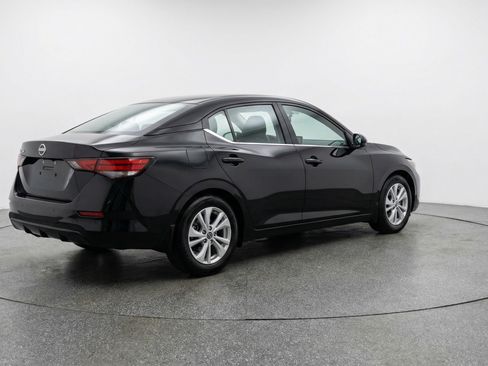 Used 2025 Nissan Sentra S FWD image 9