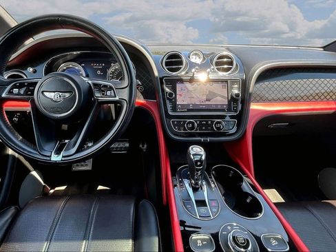 Used 2020 Bentley Bentayga AWD/4WD image 7