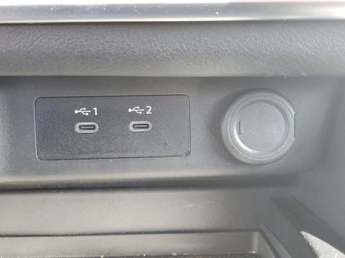 Used 2024 Nissan Rogue SV image 27