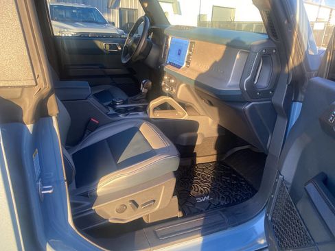 Used 2024 Ford Bronco Outer Banks w/ Sasquatch Package image 21