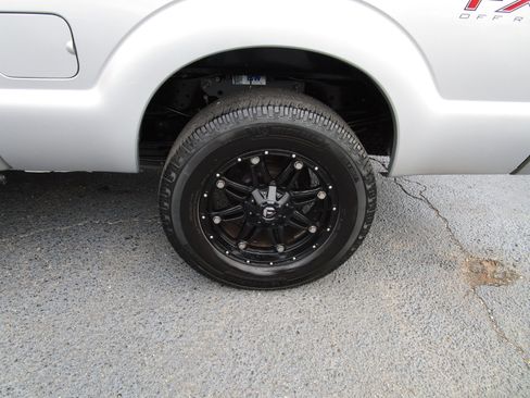 Used 2016 Ford F250 Lariat w/ Lariat Ultimate Package image 23