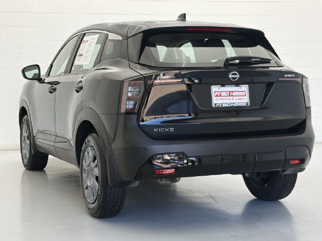 Used 2025 Nissan Kicks S FWD image 5