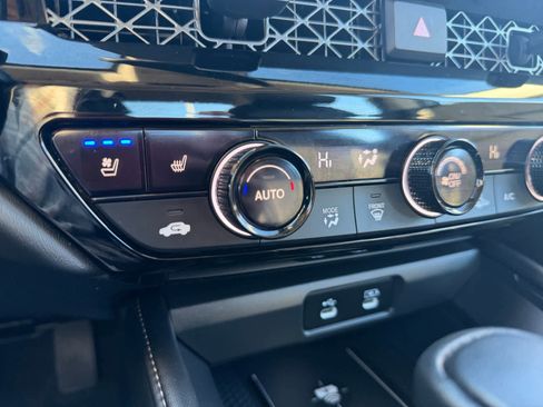 Used 2023 Honda Accord Touring image 28