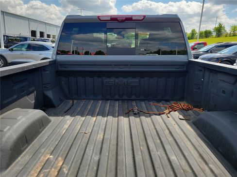 Used 2025 GMC Sierra 2500 AT4 w/ AT4 Premium Plus Package AWD/4WD image 8