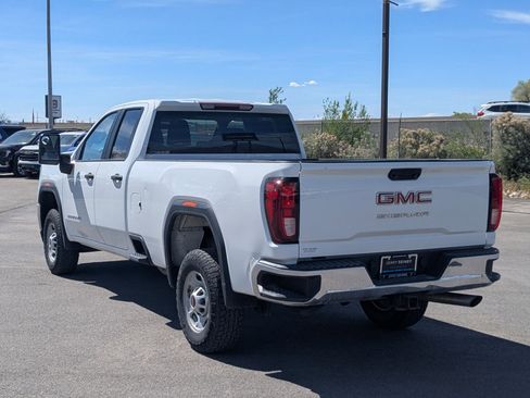 Used 2022 GMC Sierra 2500 Pro w/ Convenience Package image 4