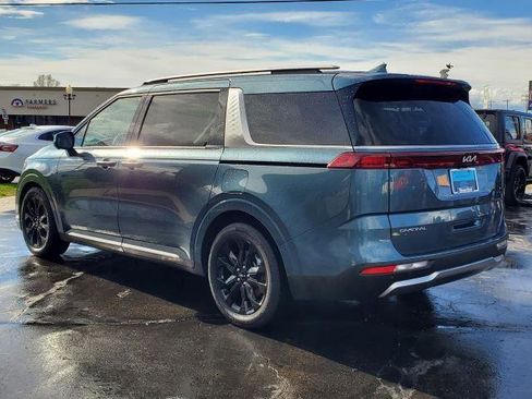 Used 2023 Kia Carnival SX image 4