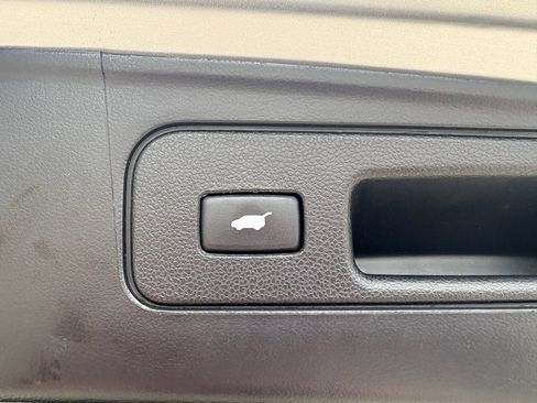 Used 2013 Honda Pilot Touring image 32