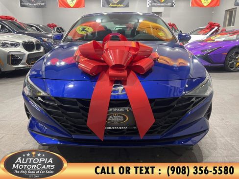 Used 2023 Hyundai Elantra SEL w/ Cargo Package image 7