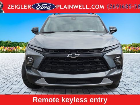 Used 2023 Chevrolet Blazer LT w/ Convenience Package FWD image 8