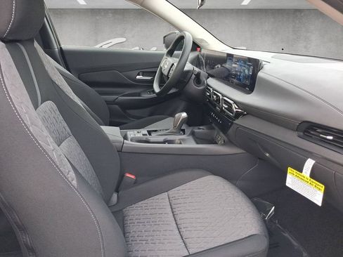 New 2027 Nissan Sentra SV FWD image 25