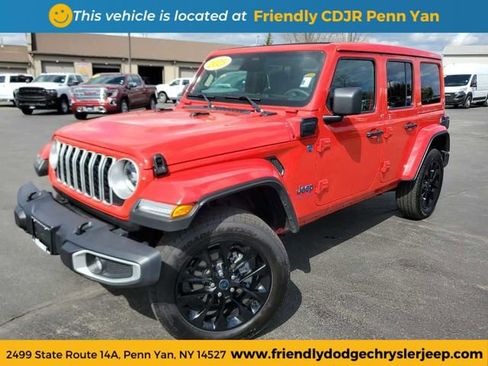 Used 2025 Jeep Wrangler Unlimited Sahara w/ Safety Group AWD/4WD image 1