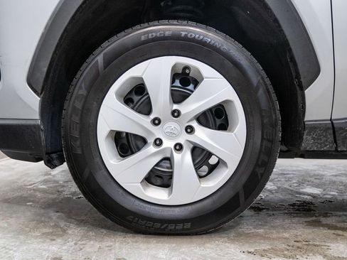 Used 2024 Toyota RAV4 LE image 8