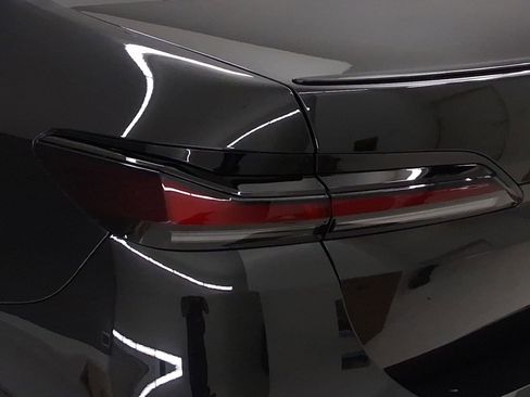 New 2026 BMW 740i w/ Premium Package image 10