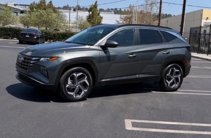 Used 2024 Hyundai Tucson SEL AWD/4WD image 1