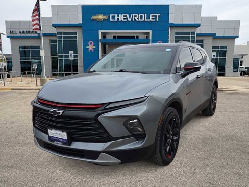 Used 2023 Chevrolet Blazer LT image 1
