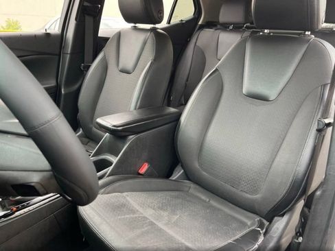 Used 2022 Buick Encore GX Preferred w/ Cold Weather Comfort Package AWD/4WD image 12