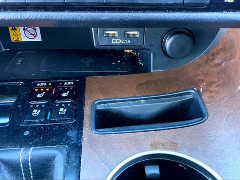 Used 2022 Lexus RX 350L Premium w/ Premium Package image 34