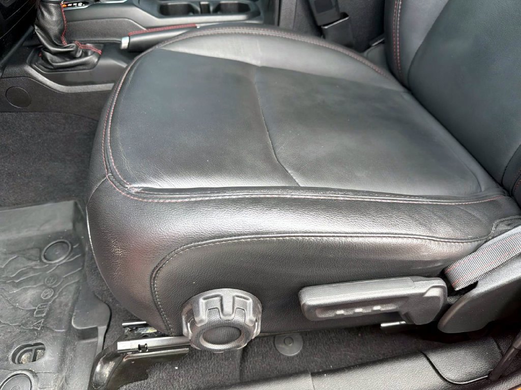 Used 2020 Jeep Wrangler Unlimited Rubicon AWD/4WD image 16