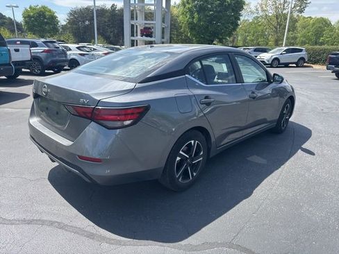 Used 2024 Nissan Sentra SV image 4