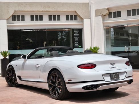 Used 2023 Bentley Continental GT V8 AWD/4WD image 3